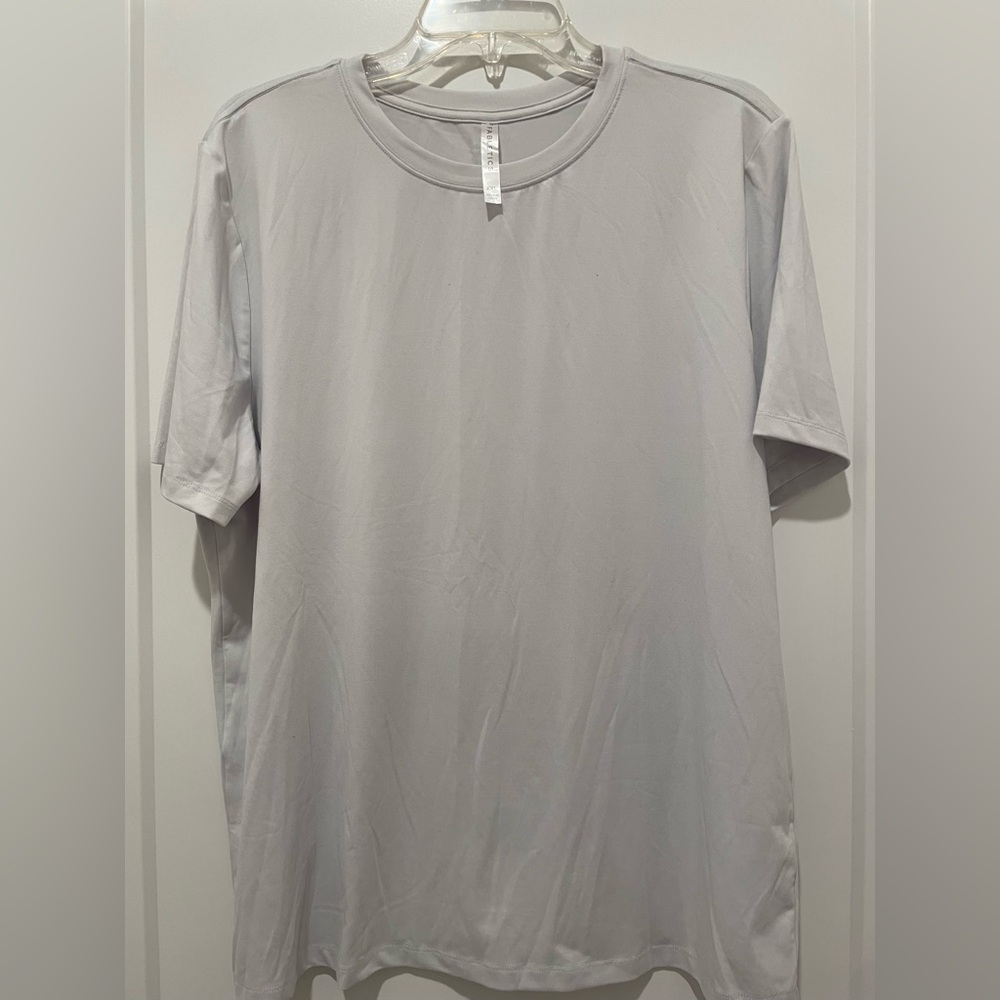 Fabletics Gray Short Sleeve Tee Relaxed Fit